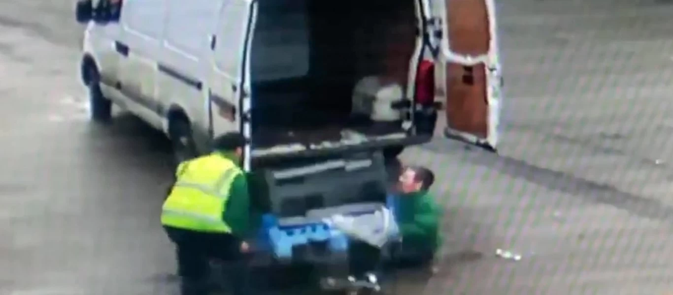 Οι χειρότεροι κλέφτες: Προσπάθησαν να κλέψουν μία παλέτα όμως... έπεσε πάνω στον έναν (βίντεο)